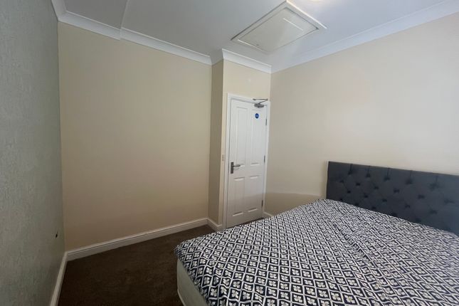 126, DONCASTER photo 2