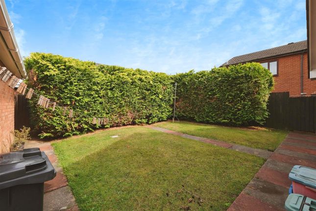 2, Hillcrest Rise, Llandrindod Wells photo 4