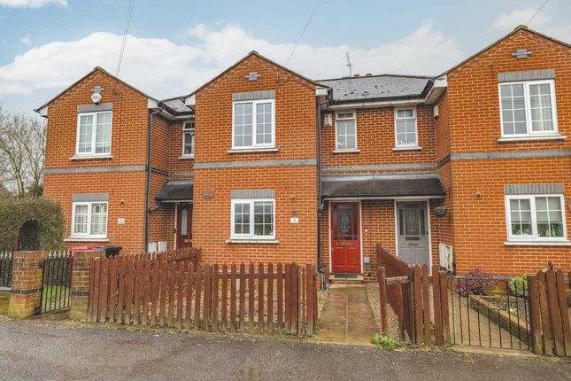 Thumbnail Terraced house for sale in Market Lane, Iver