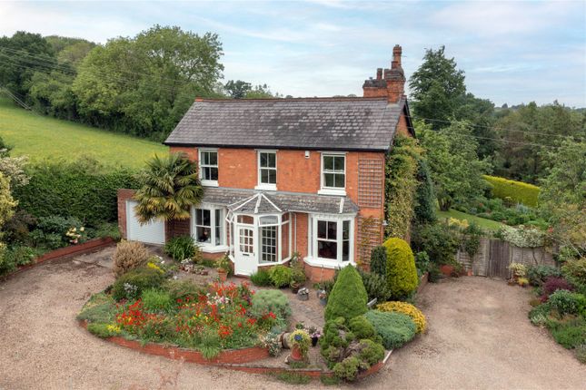 Thumbnail Detached house for sale in Scarfield Hill, Alvechurch