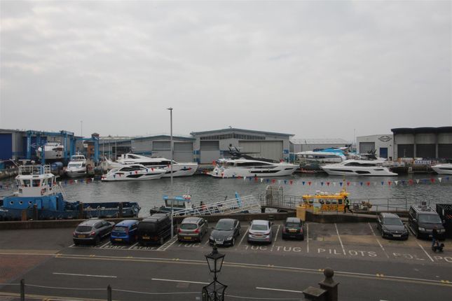 10, Barbers Wharf, Poole photo 5