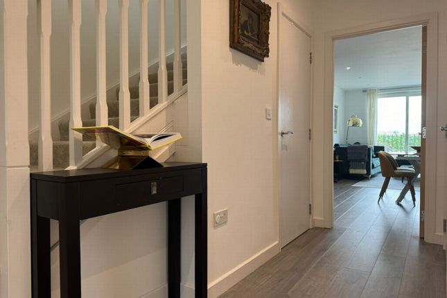 Duplex for sale in Peregrine Apartments, Moorhen Drive, Hendon