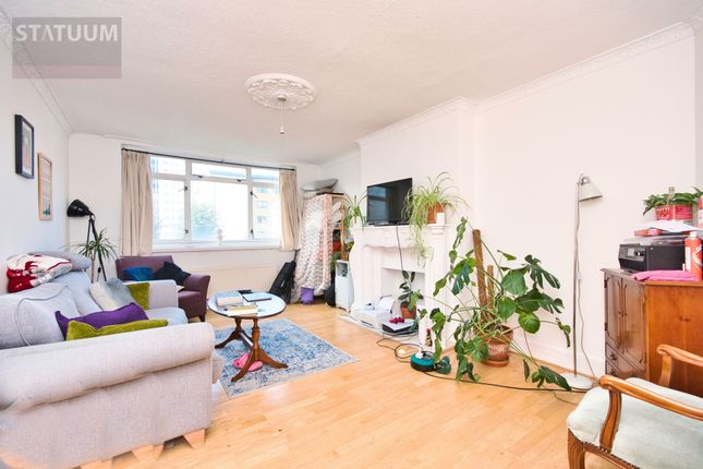 Thumbnail Town house to rent in Off Millfields Road, Lower Clapton, Hackney, London