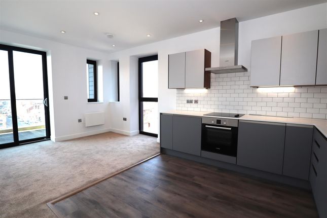 Flat for sale in One The Brayford, Brayford Wharf North, Lincoln