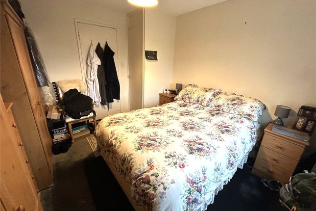 24, Carpenter Close, Devon photo 4