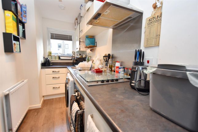 15, Hull Road, Camborne photo 4