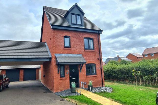 3-bed house on 27, Mallow Way, Northants, £1,495/mo