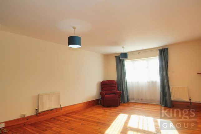 10 Willow House, Berwick Close, Waltham Cross photo 3