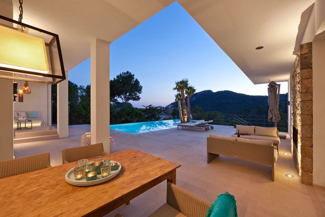 Villa for sale in Puerto Andratx, Majorca, Balearic Islands, Spain