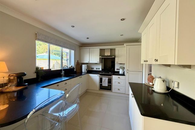 41, Coopers Drive, Bristol photo 4