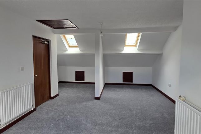 Flat 10, Brent Court, Swasvesey photo 2