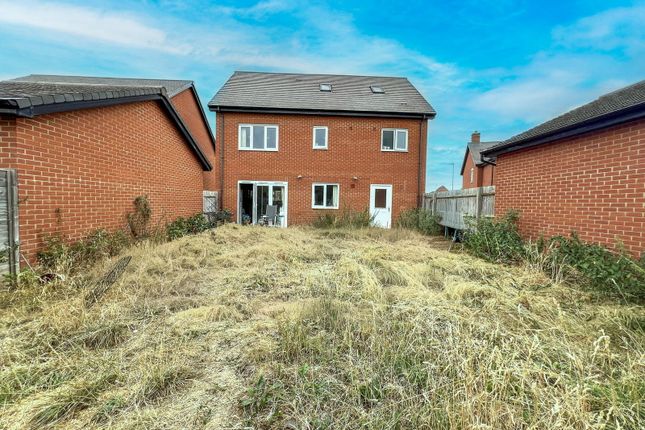 17, Centurion Drive, Worcester photo 2