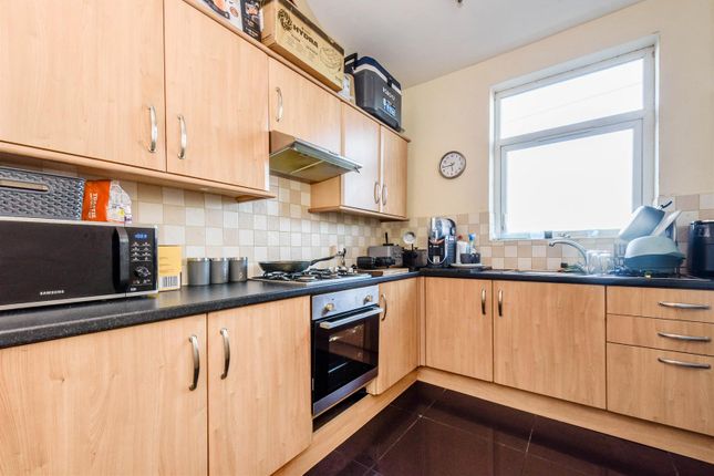 28a & 28b, Moor Road, Chorley photo 4