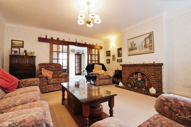 34, Cog Road, Penarth photo 2