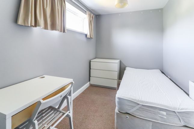 Shared accommodation to rent in C Hayfield Road, Oxford