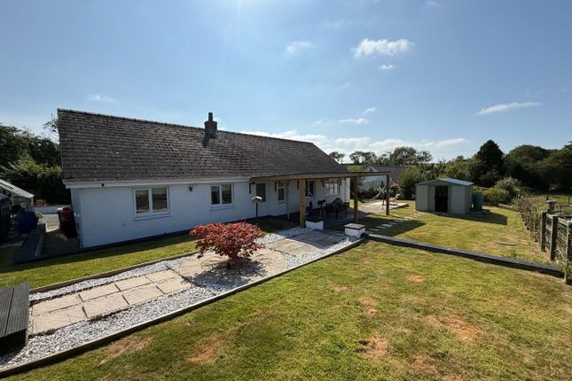 Dyffryn, Llanarth, Ceredigion photo 3