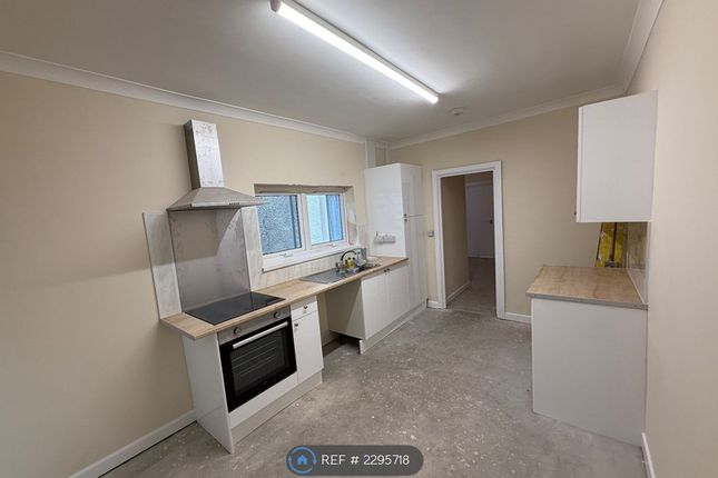 Thumbnail Flat to rent in Marsh Street, Llanelli