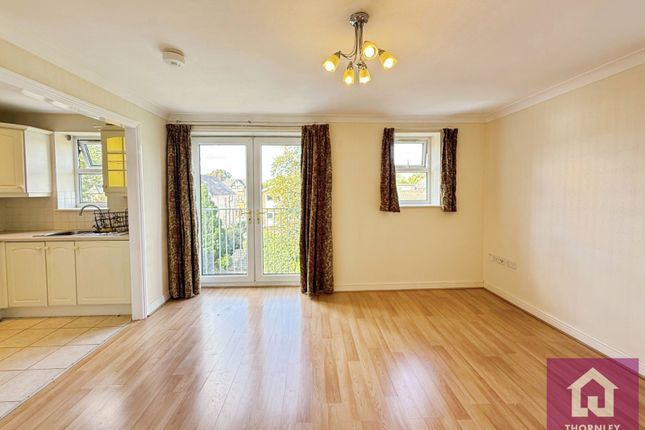 10,, Oak Mount, Eccles photo 3