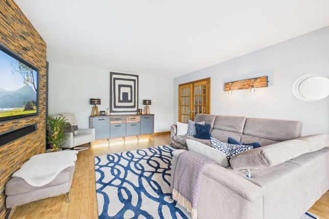 18 Silverbirch Grove, Hamilton photo 4