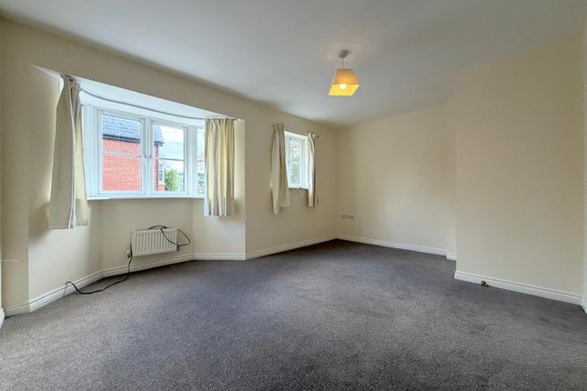 Popham Close, Tiverton photo 5