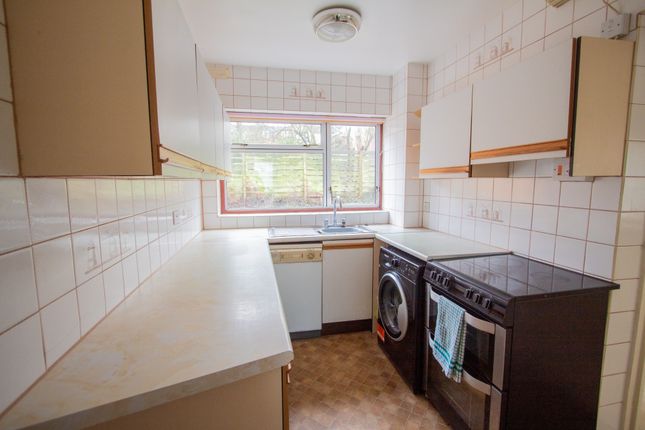 24 St Anthonys Close, Ottery St Mary photo 2