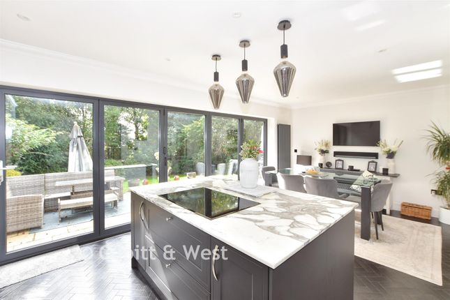 6, Broad Oak, Uckfield photo 4