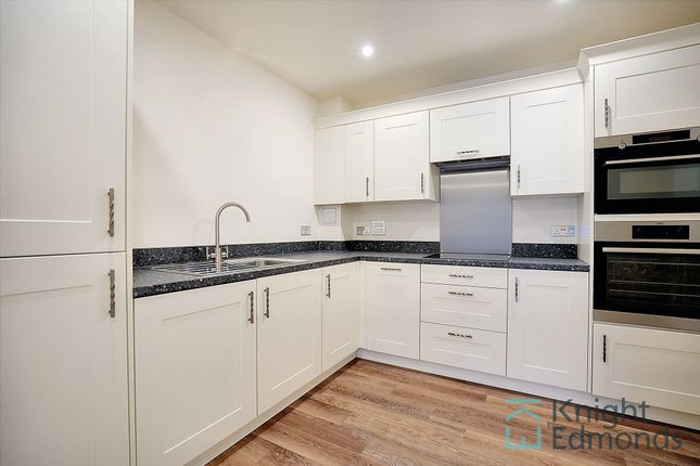Flat for sale in Kings Square, Leeds