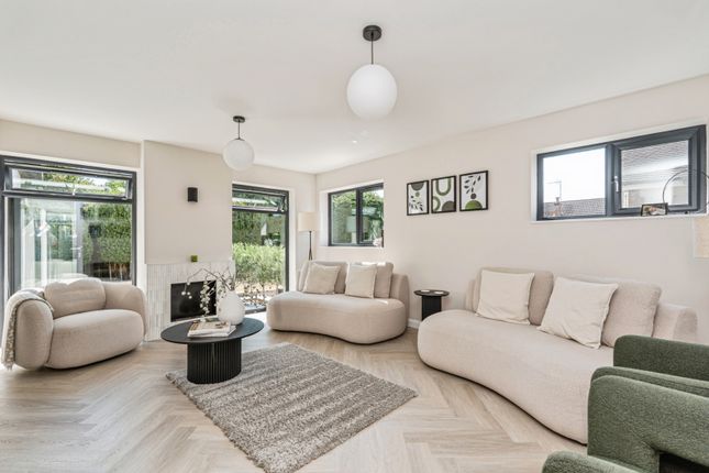 18, Ash Hill Road, Aldershot photo 3