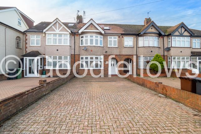 Thumbnail Terraced house to rent in Elmstead Gardens, Worcester Park, Surrey