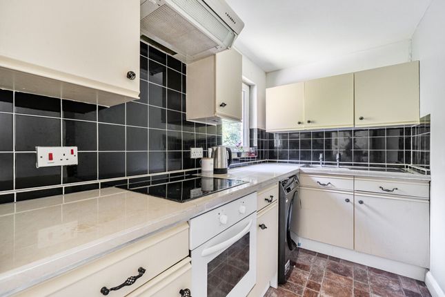 117 Ashenden Walk, Tunbridge Wells photo 4