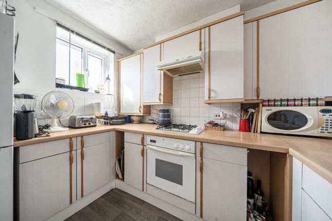 Flat 11 Dukes Court,, St. Bonnet Drive, Southampton photo 4