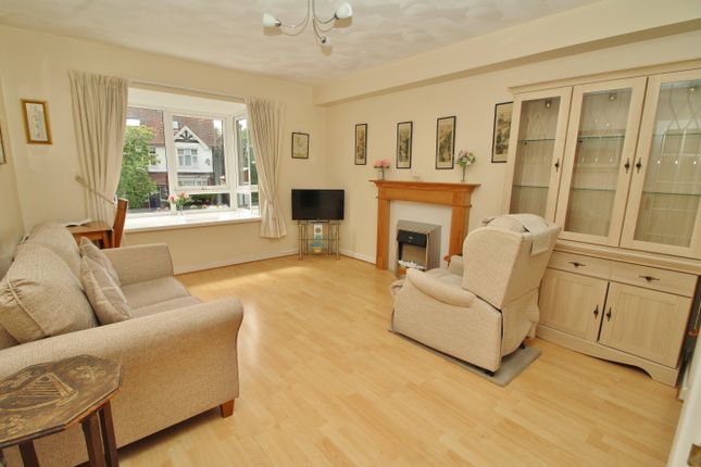 12a Norfolk House, Oaklands Road, Havant photo 2