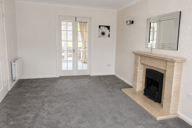84, Chasewater Way, Cannock photo 2
