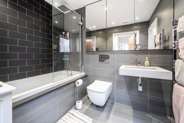Apartment 8 Farmview, 143, Hayes Lane, Bromley photo 3