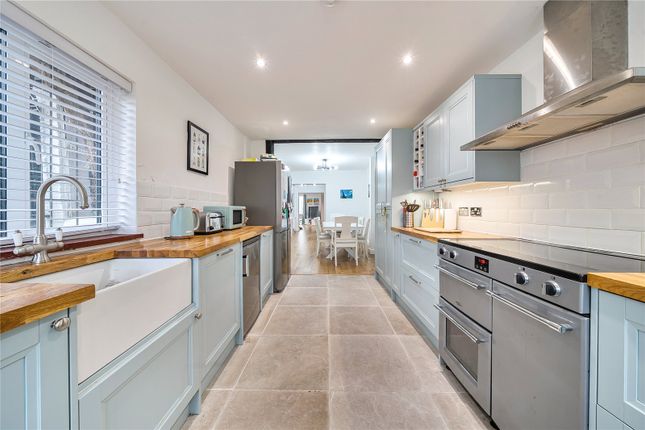 Noel Cottage, 40, West End Lane, Esher photo 4