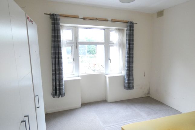 Maisonette for sale in Staines Road, Bedfont, Feltham