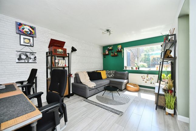 62, Whitehawk Road, BRIGHTON photo 4