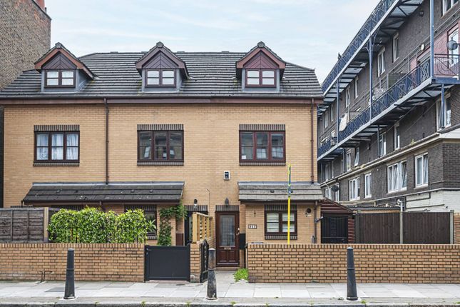 Thumbnail Property for sale in Old Ford Road, Bow, London