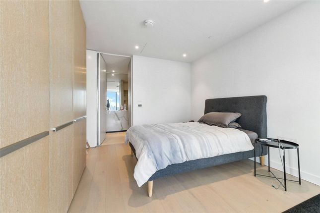 2701, 10, Park Drive, London photo 4