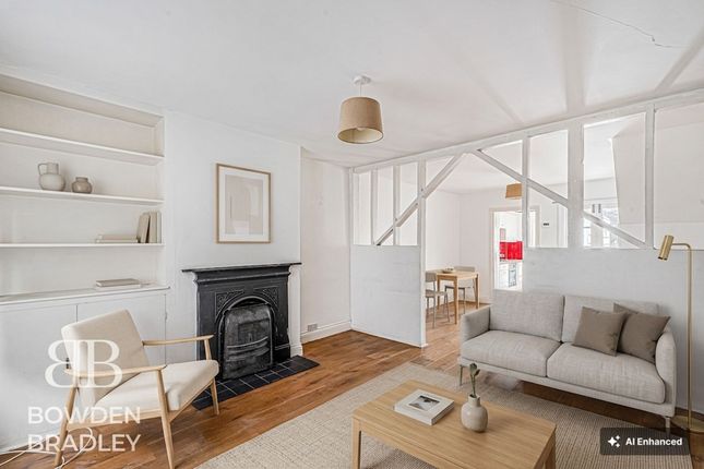 203 Manor Road, Chigwell photo 4