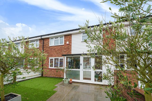 Thumbnail Terraced house for sale in Trenchard Road, Holyport, Maidenhead