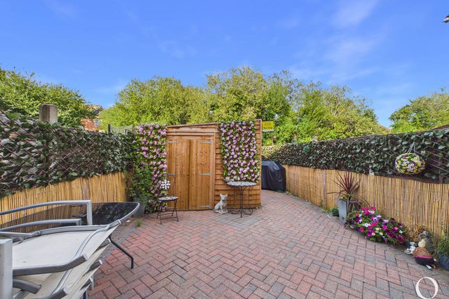 18, Sandyhurst Close, Poole photo 4