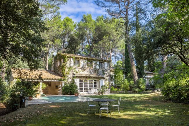 Thumbnail Property for sale in Pernes Les Fontaines, Vaucluse, Provence-Alpes-Côte D'azur, France
