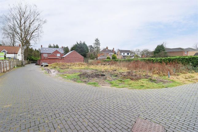 Thumbnail Land for sale in Main Street, Elloughton, Brough