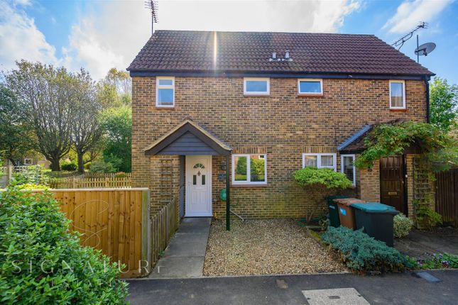 Thumbnail Terraced house for sale in Oak Green Way, Abbots Langley