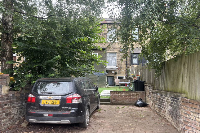 20, Armitage Road, Huddersfield photo 2