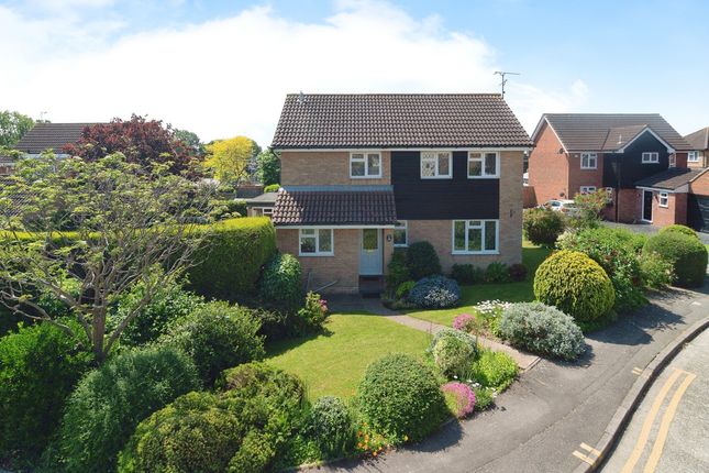 Thumbnail Detached house for sale in Parkway Close, Leigh-On-Sea