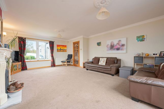5 Windlebrook, Dunfermline photo 4