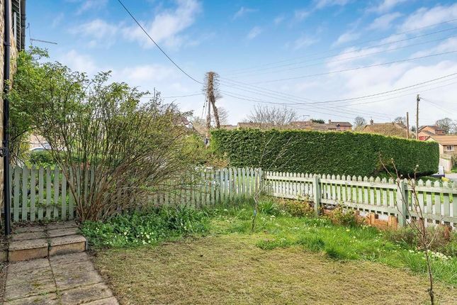 13 Knapp Lane, Dursley photo 4