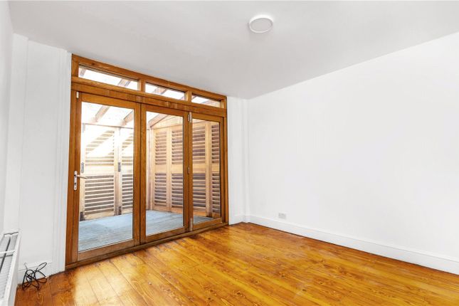 Bungalow for sale in Muswell Hill, London